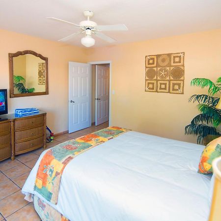 Island Seas Resort Freeport Room photo